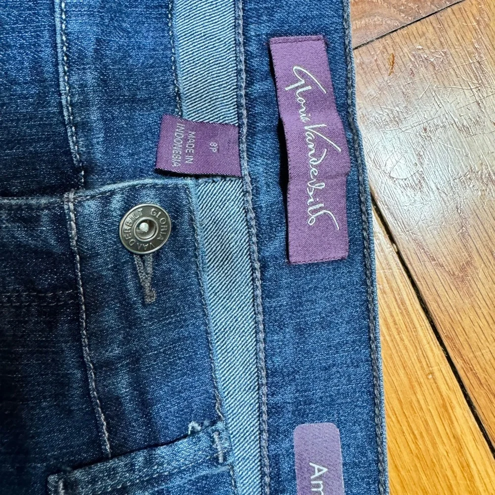 GLORIA Vanderbilt Amanda Blue Size 8 Petite EUC - Picture 2 of 6